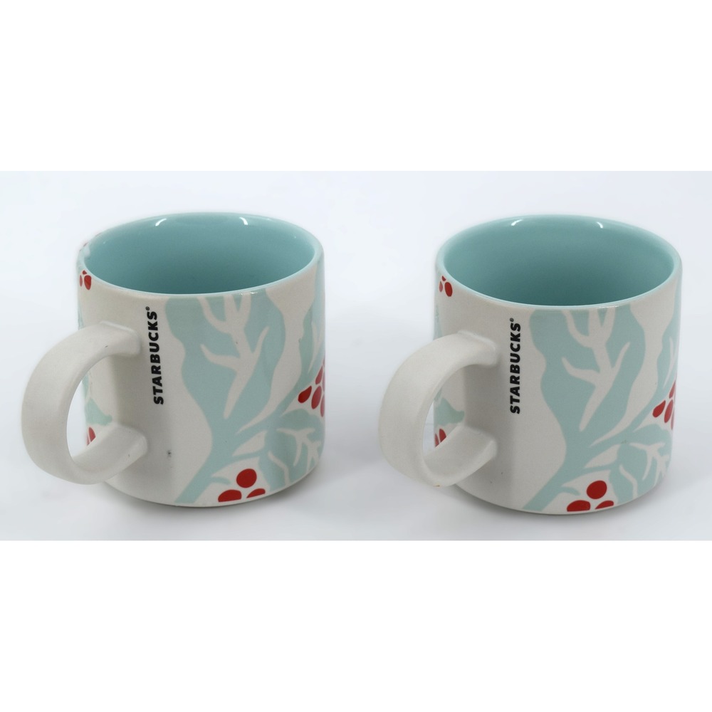 Starbucks Coffee Mug Set Unisex 12oz Blue Red Excellent 2018 Holiday Holly Berry